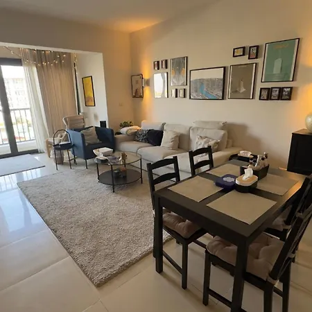 Modern 2Br Duplex In New Cairo Quiet Area, Balcony & Fast Wifi-2